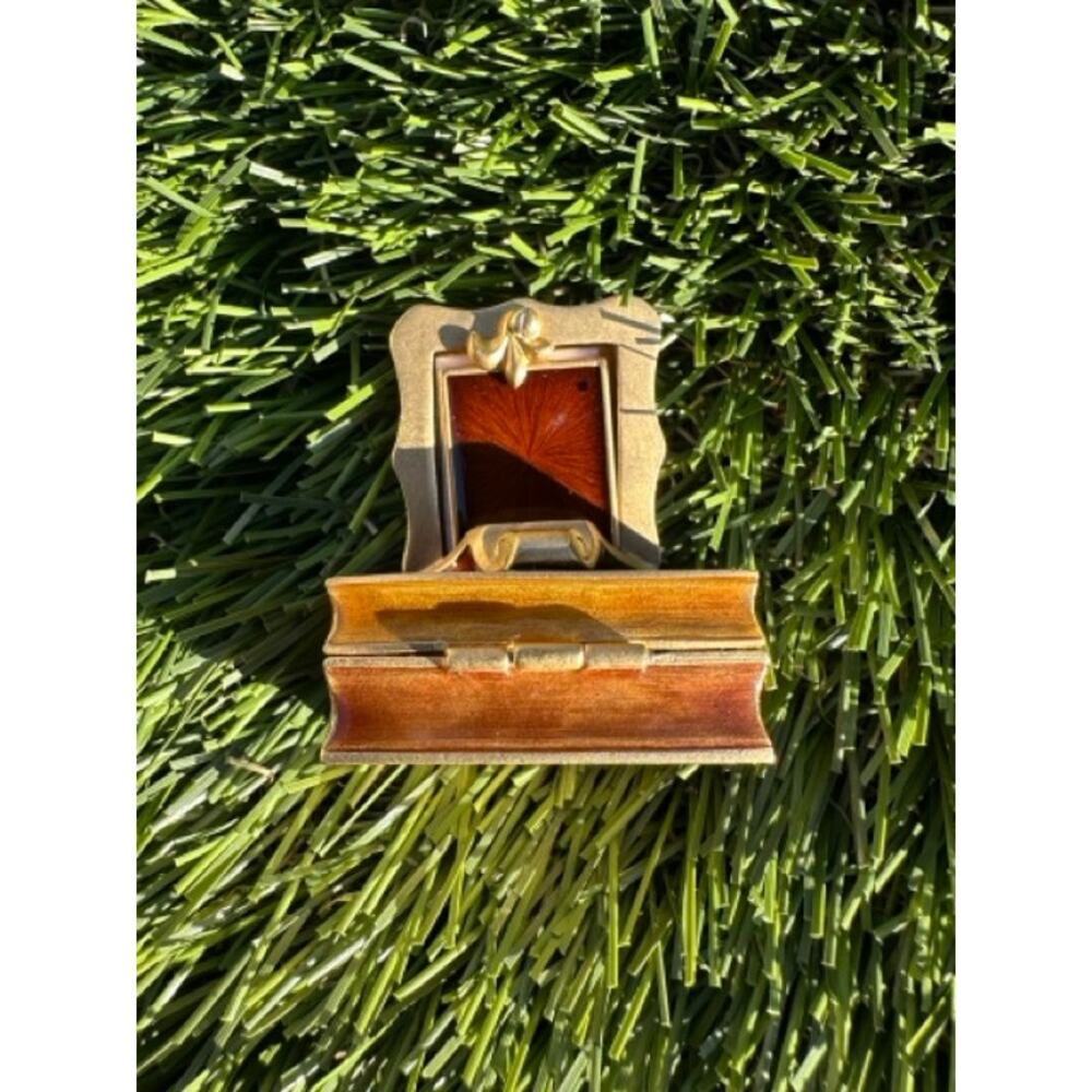 ESTEE LAUDER PERFUME COMPACT RARE 2002 ROMANTIC EDITION MIBB ~ BEAUTIFUL - Picture 13 of 16